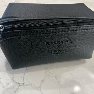 Shaving makeup toiletries zipper kit bag